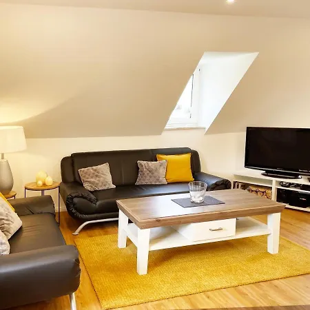 Altes Winzerhaus Am Moselufer - Klosterberg Apartmán *