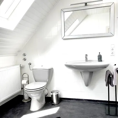 Altes Winzerhaus Am Moselufer - Klosterberg