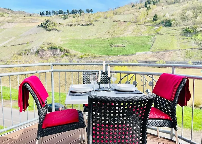 Altes Winzerhaus Am Moselufer - Klosterberg Трабен-Трарбах