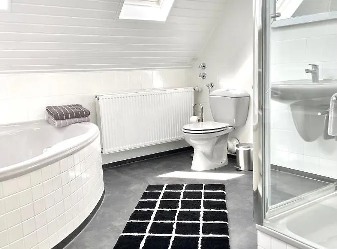 Altes Winzerhaus Am Moselufer - Klosterberg